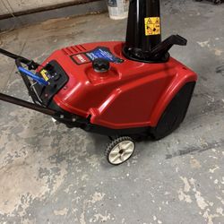 Toro 721 Snow Blower