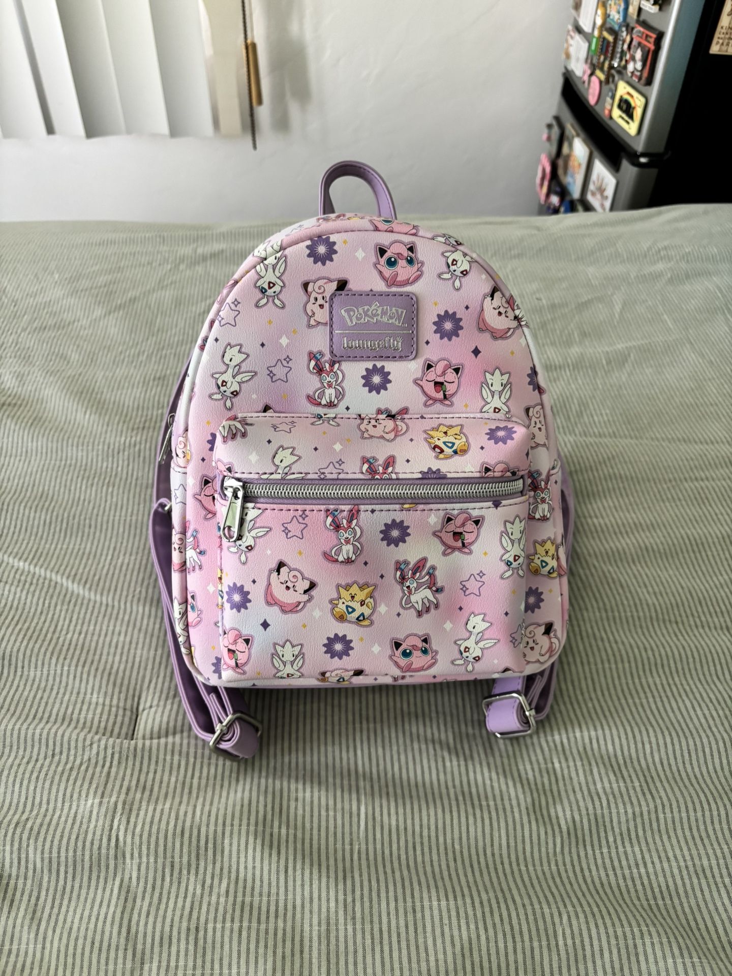 Fairy Pokémon Loungefly