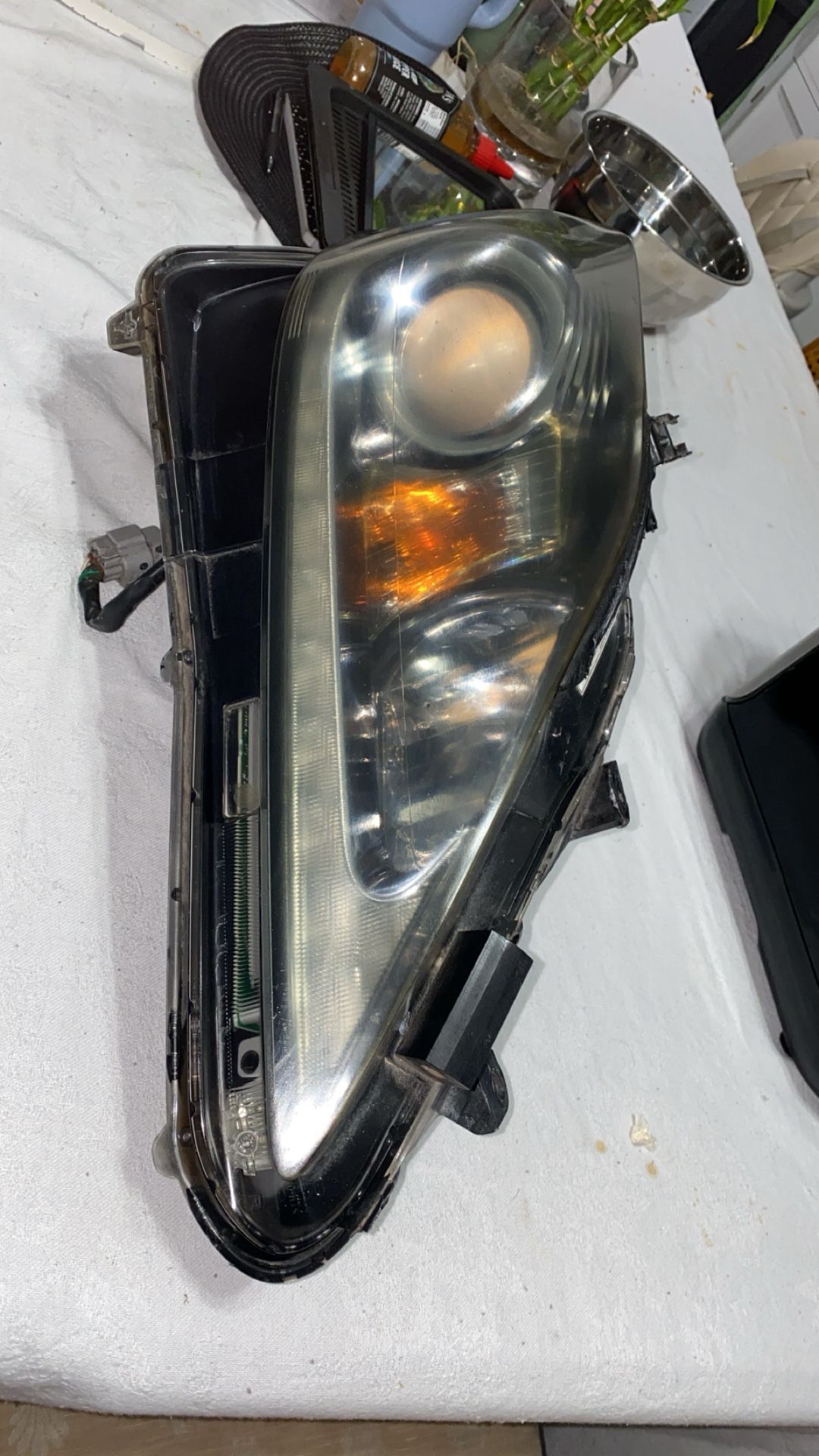 OEM Lexus Is250 Headlight