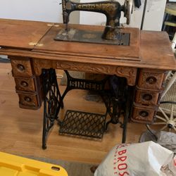 Antique Sewing Machine Singer