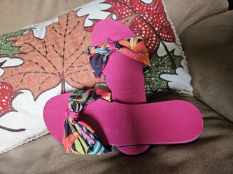 Havaianas Flip Flop New, Colors Pink, Yellow, Black And Orange , New , Price 35