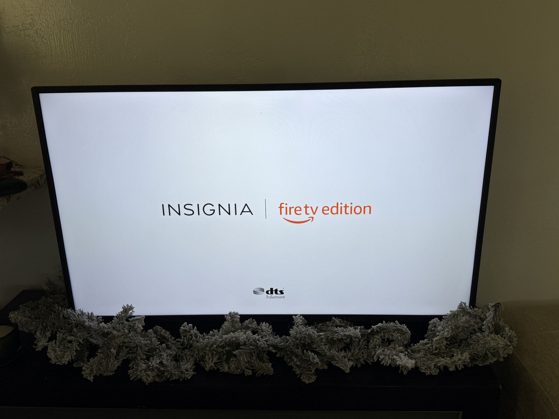 Insignia TV