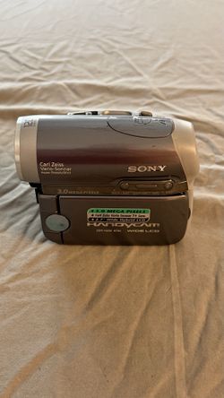 Sony Handycam DCR-HC90 MiniDV Camcorder, Carl Zeiss Lens