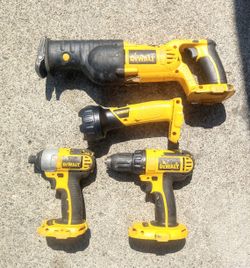 DeWalt Drill, Reciprocating Saw , Flash Light & 1/4” Impact Driver Combo set