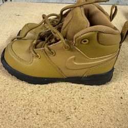 Nike Boots (kids)