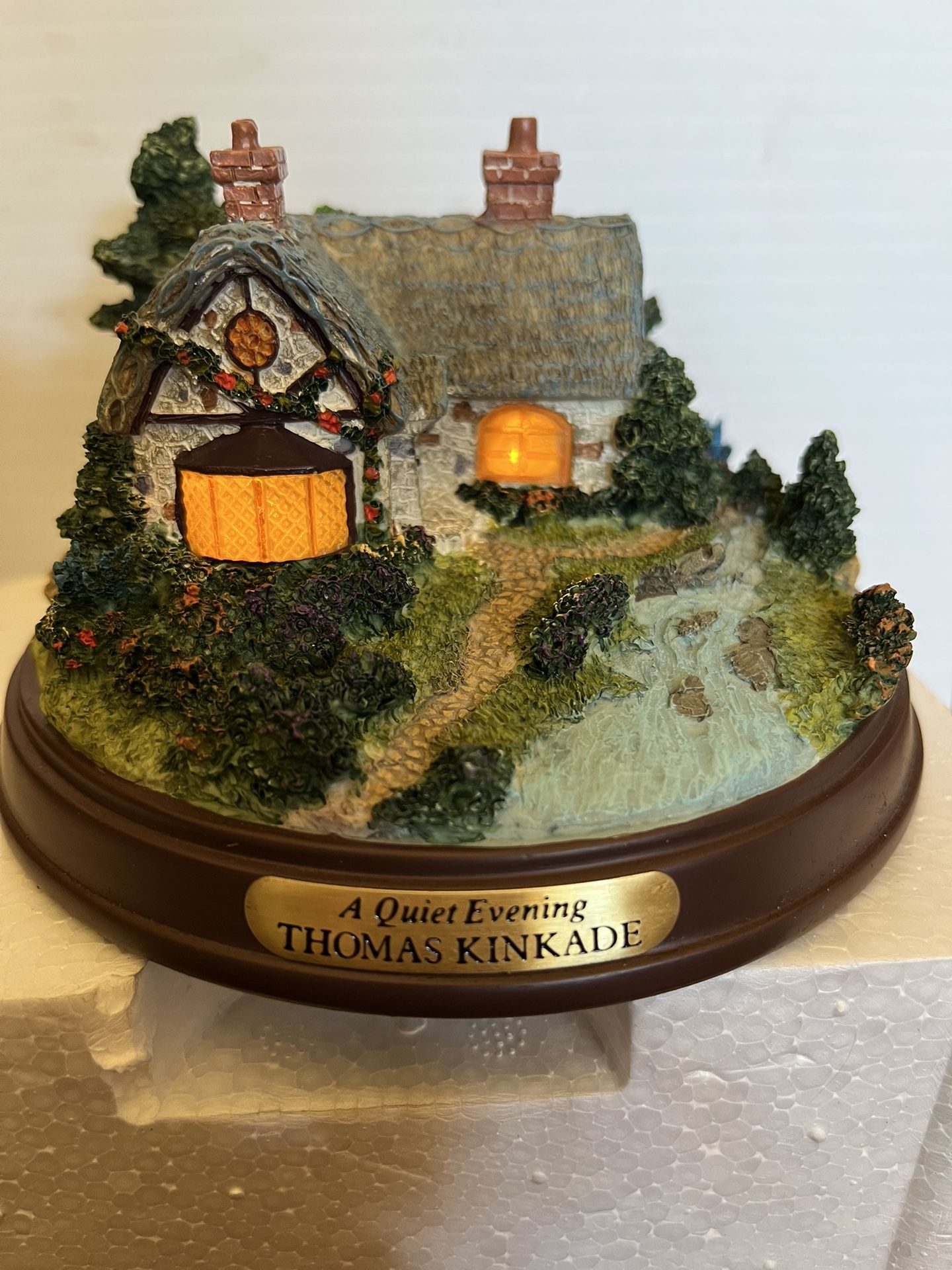 Thomas Kinkade Lighted Cottage Collection A Quiet Evening