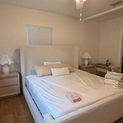 2 Nightstands 