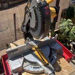 Dewalt Chop Saw 12 Inch 