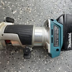 Makita 18V LXT Lithium-Ion Brushless Cordless Variable Speed Compact Router with Built-In LED Light (Tool Only)
