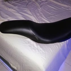 Harley Road King Le Pera Seat Mint Condition 