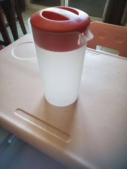 Water pitcher and cupcake holder