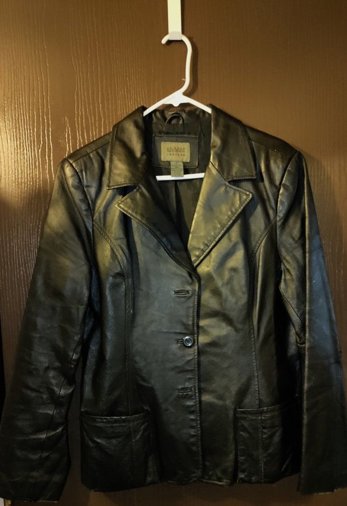 Woman's Leather Jacket, Size Large