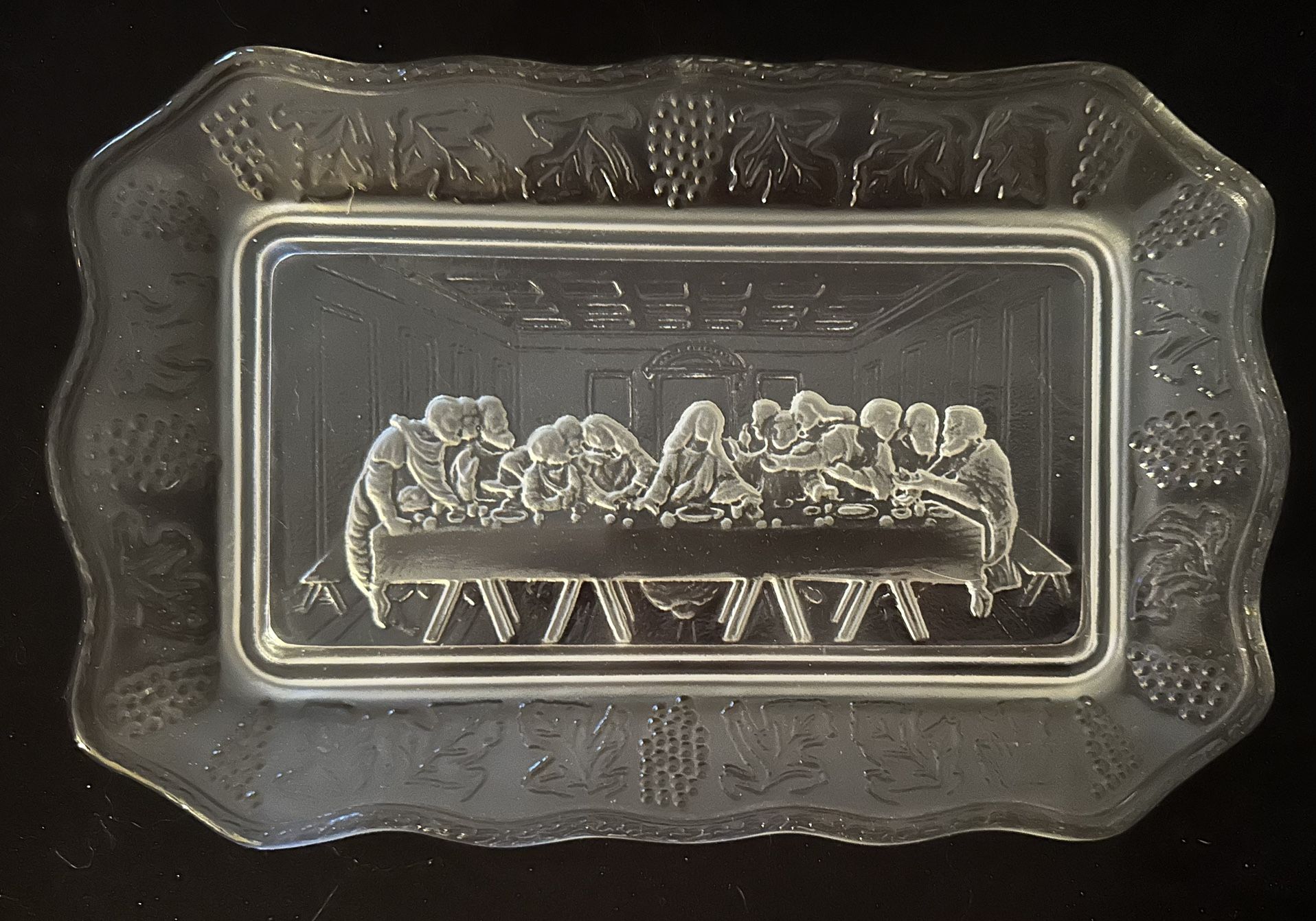 Decorative Glass Featuring The Last Supper