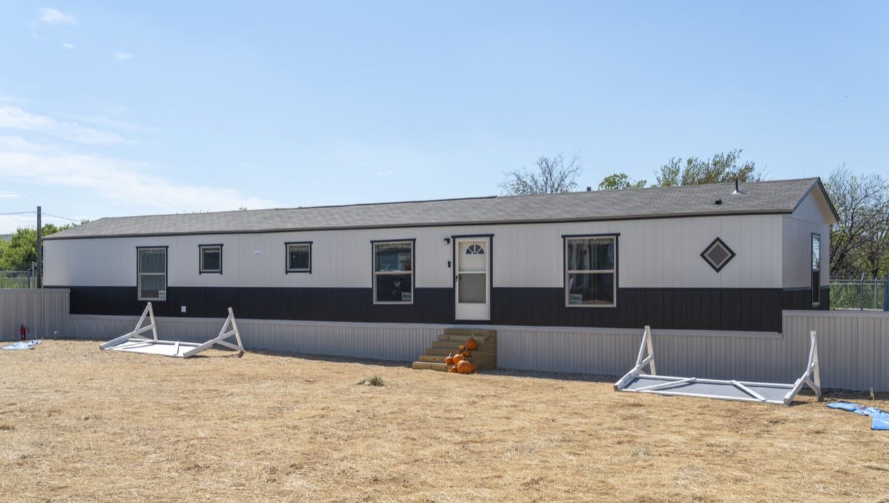 Singlewide Casa Móvil 2025 Financiada Con ITIN O Pasaporte!