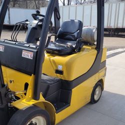 2021 YALE GLC050LX2NEAE087 3 Stage Mast Forklifts