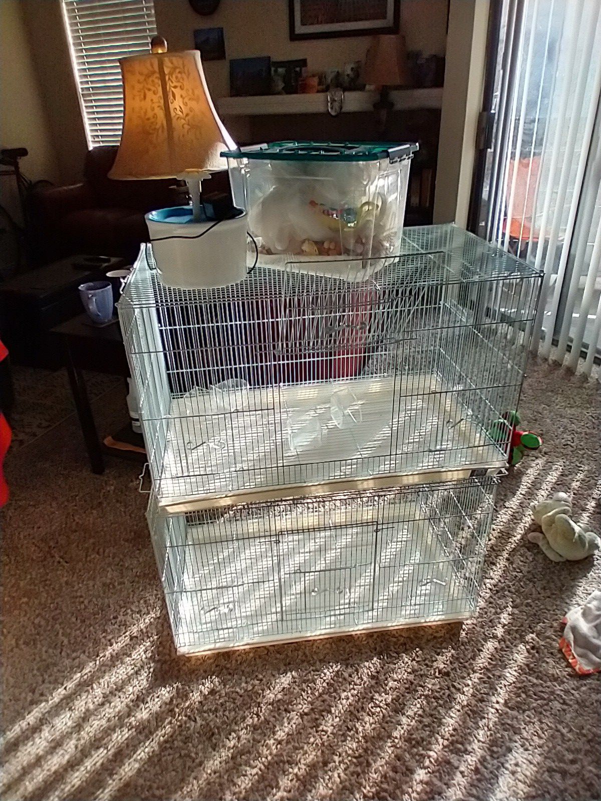 2 flight cages with accessories