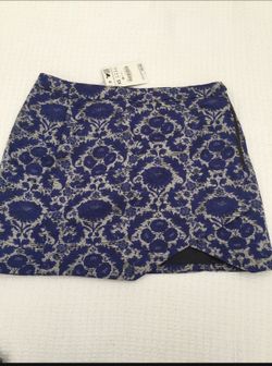 New ($50) ZARA woman skirt, size XS, top quality