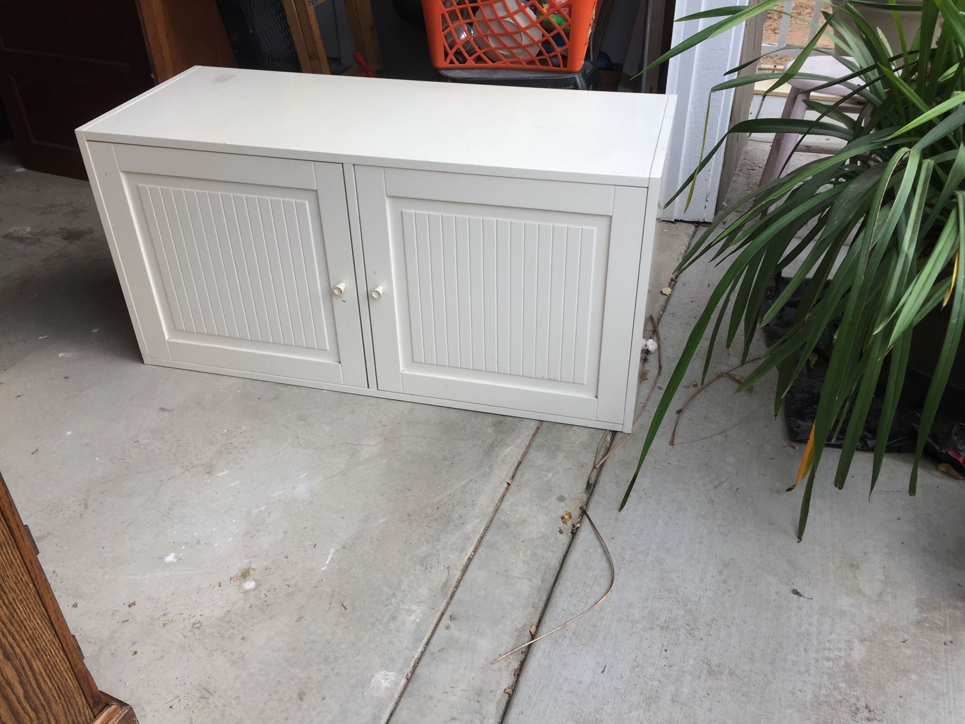 White wood cabinet