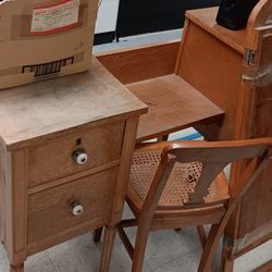 1900s Vanity Desk Chair Mirror