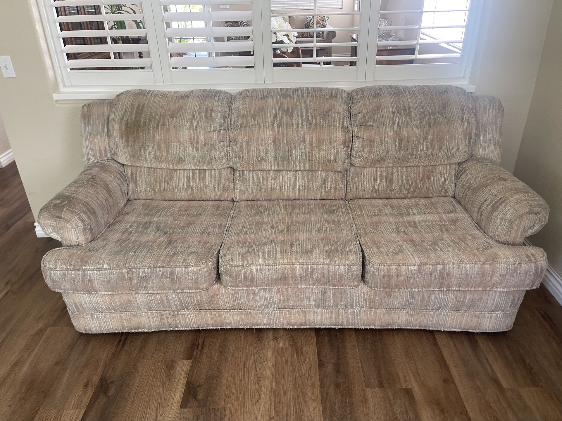 Free Furniture