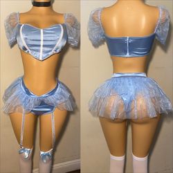 Costume