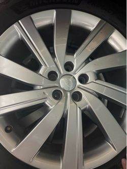 Land Rover tires and rims