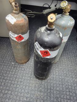 Acetylene welding tanks