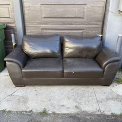 Free Couch!