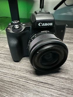 Canon EOS M50 Mirrorless Camera + Lens – Good Condition