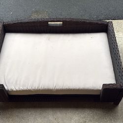 Wicker Raised Dog Bed