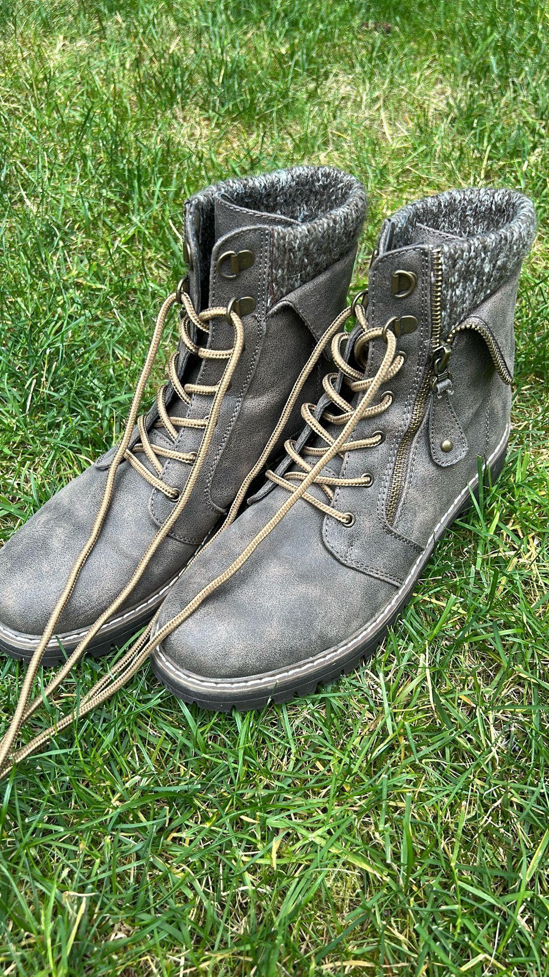 “Combat” Boots; Size 8