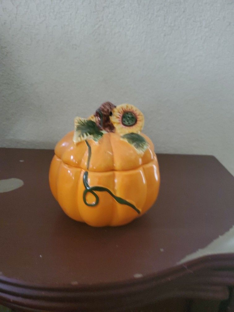 Pumkin Cookie / Candy Jar.