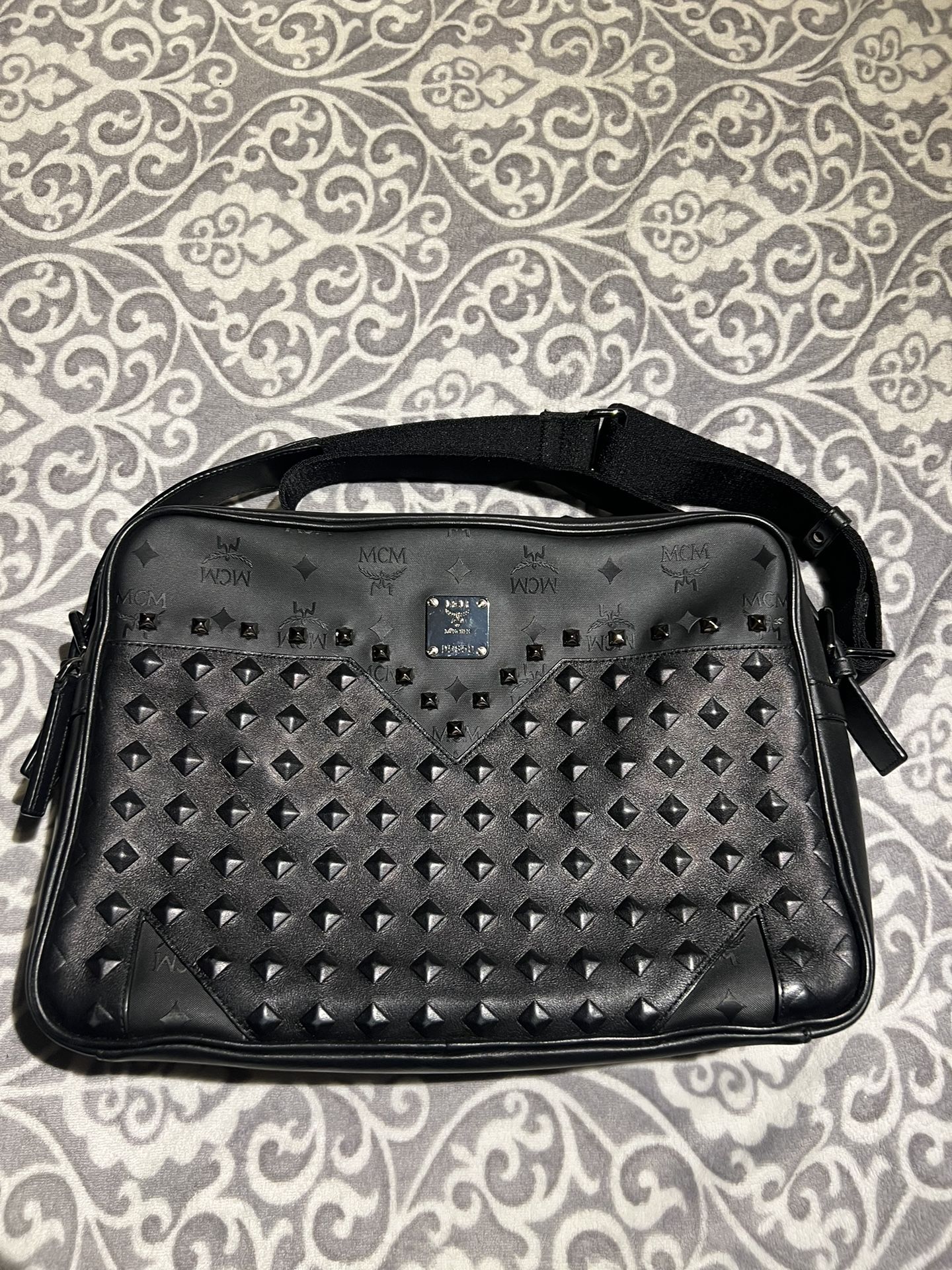 Mcm Travelers Shoulder Bag