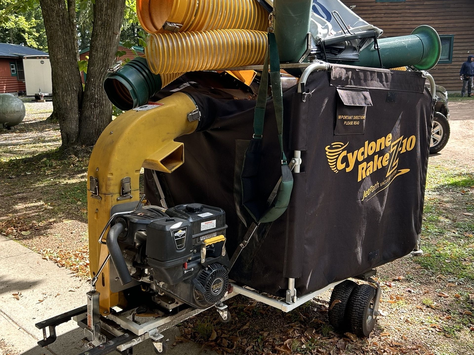 Cyclone Z-10 Vacuum Rake