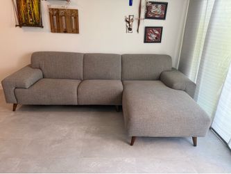 Gray Left Arm Chaise Sectional-Couch