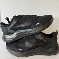 Nike Downshifter Men’s 7.5/women’s 9