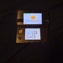 Black 3ds With Box