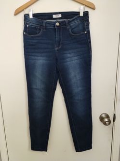 Kensie Women's Dark Blue Skinny Jeans Size 6/28 EUC Fast Shipping