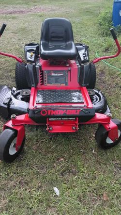 Troy-Bilt Mustang Zero Turn Mower
