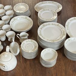 94 Pc Total NORITAKE MELISSA FINE CHINA PLACE SETTING