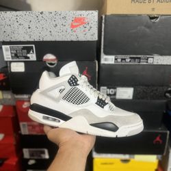 Jordan Military Black 4s size 9 VNDS 