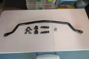 33mm Front Sway Bar Kit for Chevy Impala, Monte Carlo, Venture, Buick Regal