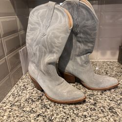 Beautiful Boots- IDYLLWIND By Miranda Lambert