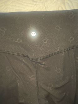 Lululemon tonal print high-rise leggings size 4