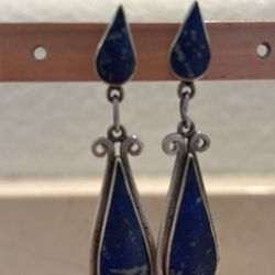 Sterling Silver And Lapis Lazuli Earrings 