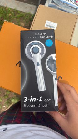 Pet spray hair comb