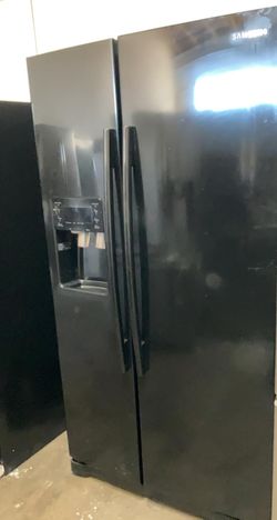 Samsung Side By Side Black Refrigerator
