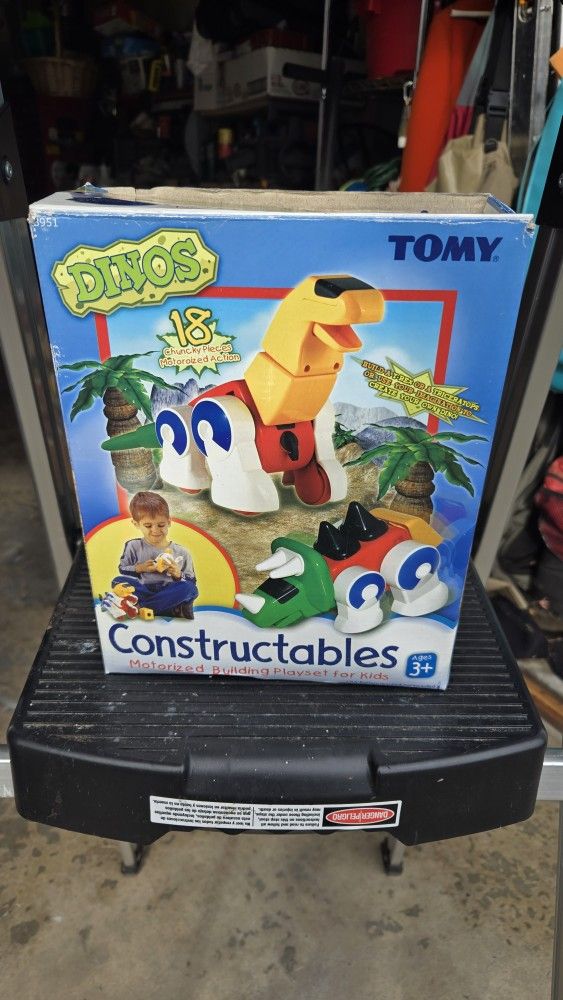 Dinos Constructables By TOMY