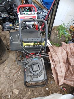 2500 psi Honda powered pressure washer