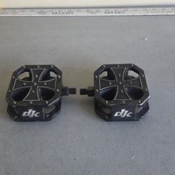 DK Iron Cross BMX Bicycle Pedals 